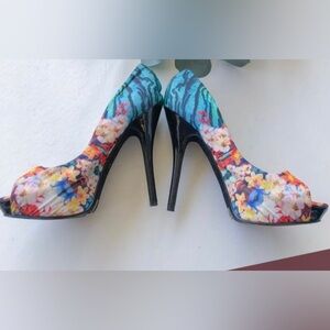 Aldo Colorful Open Toe Heels womens 7
